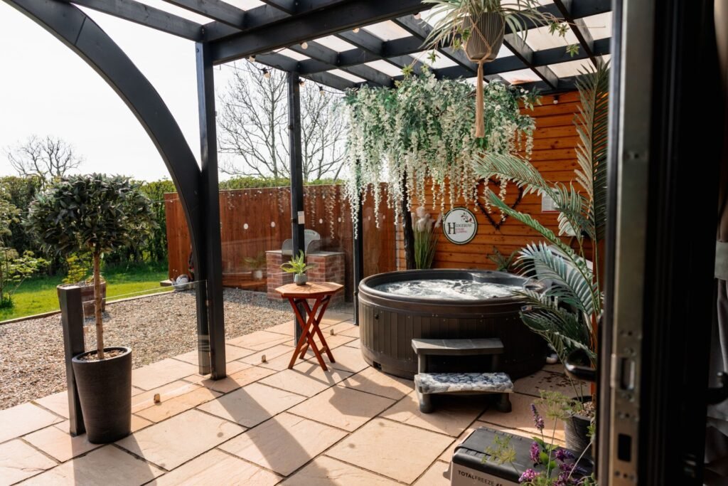 Bluebell pod at hedgerow luxury glamping