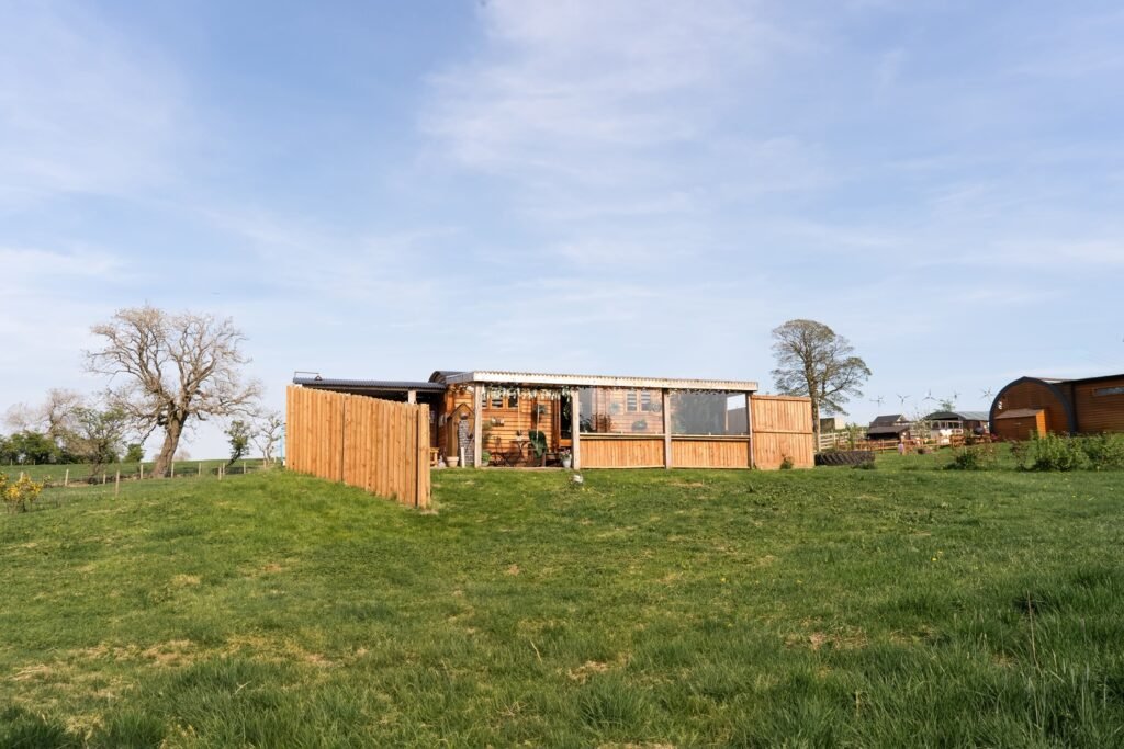 Willow luxury glamping pod at hedgerow