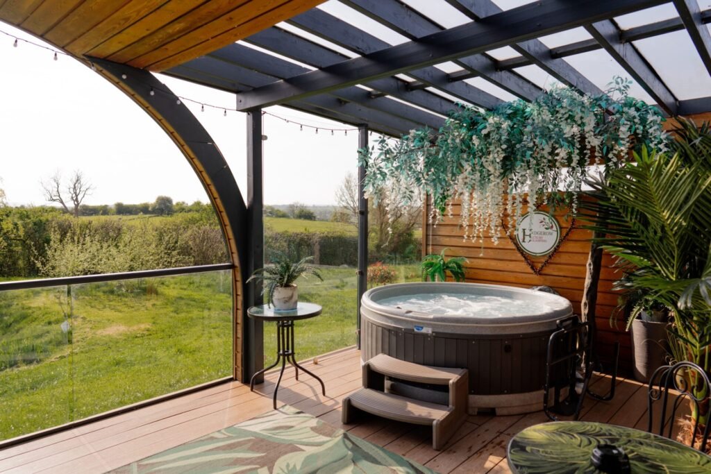 Foxglove glamping pod with hot tub in Yorkshire