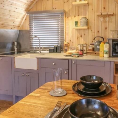 Dandelion pod kitchen